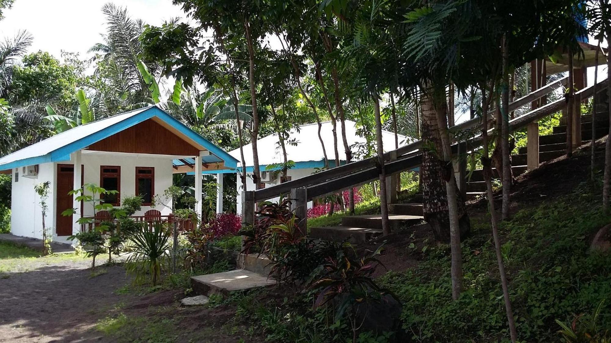 Tangkoko Macaca Hotel Rinondoran Buitenkant foto