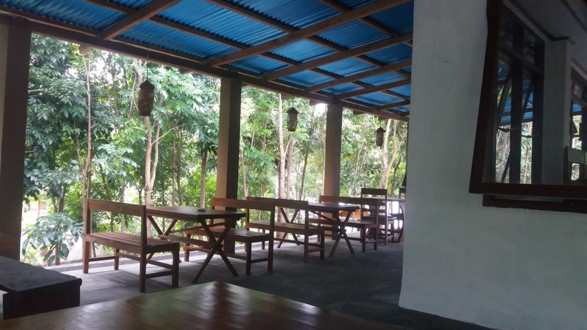 Tangkoko Macaca Hotel Rinondoran Buitenkant foto